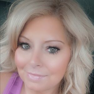 Meet your Posher, Brenda